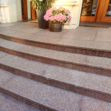 Stopień kamienny granit Red płomieniowany 150x33x2 cm